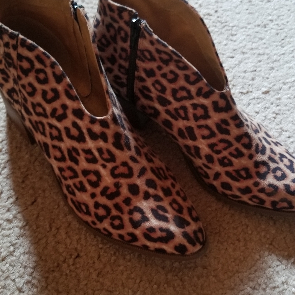 Ladies Leopard Ankle Boot